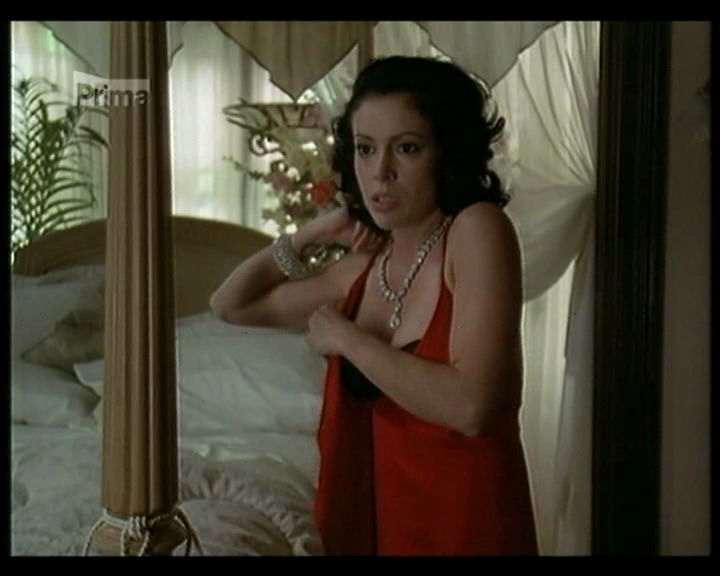 Phoebe (13).png